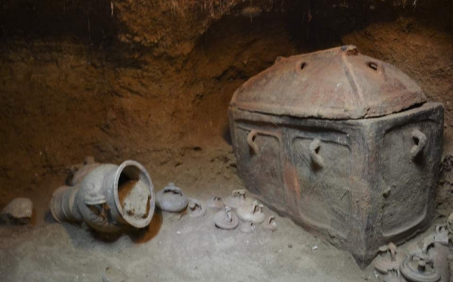 На Крите обнаружена неповрежденная поздняя минойская гробница