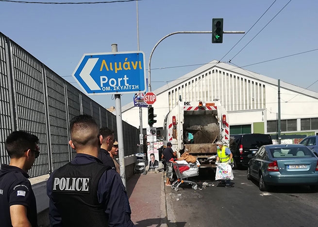 Полиция Пирея конфисковала и уничтожила 5,5 тонн контрабанды
