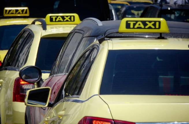 Сегодня бастуют греческие таксисты