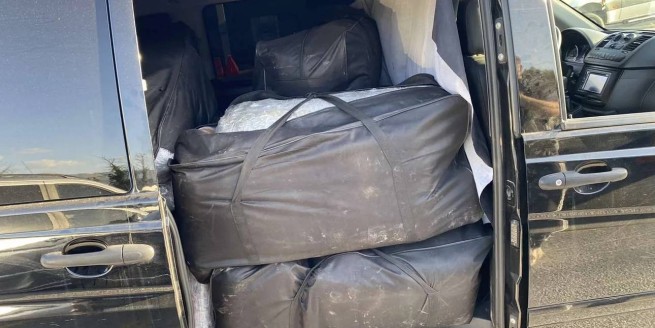 ΕΛΑΣ: в грузовике обнаружено 375 кг марихуаны, арестованы двое