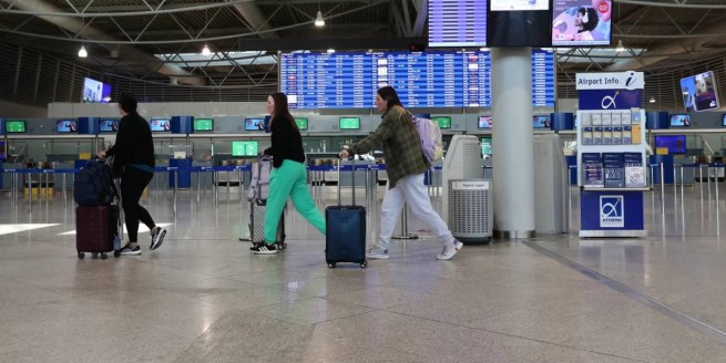 Аэропорт Афин в апреле работал по «максимуму»: перевезено более 2 млн пассажиров