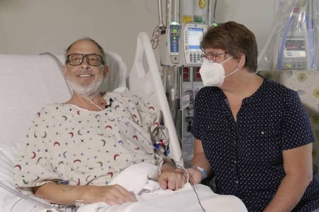 В США скончался пациент, которому трансплантировали свиное сердце