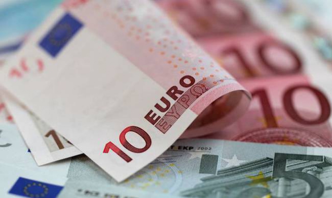Правительство считает богатыми граждан, получающих зарплаты 1500 евро