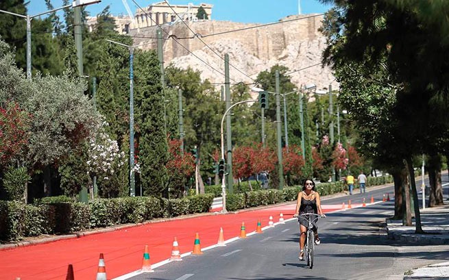 В Афинах запустили проект «Большая прогулка»