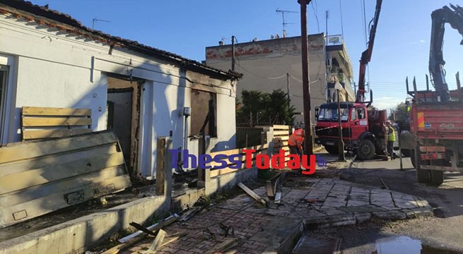 Мать и двое детей сгорели заживо в Салониках