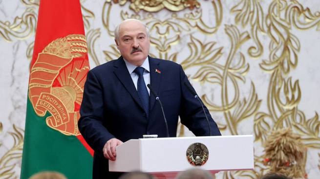 Лукашенко – Зеленскому: &quot;Почему у тебя на территории война?&quot;
