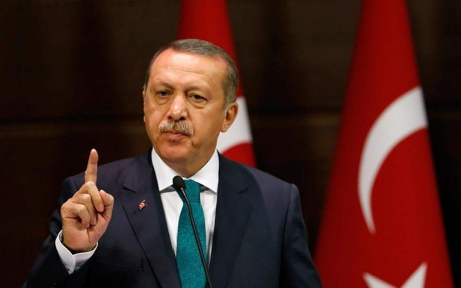 Эрдоган вновь пугает Европу, обещая  «открыть двери»  для беженцев