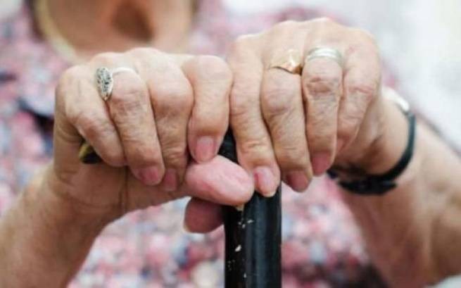 Кавала: пожилая женщина отдала мошенникам 9000 евро