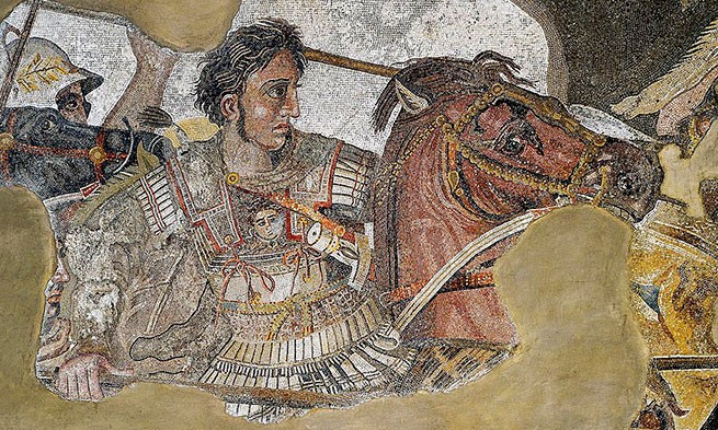 Греческий археолог в поисках могилы Александра Великого
