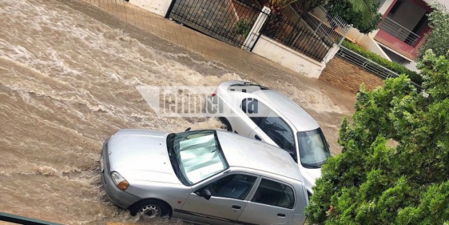 Потоп в Ано Глифаде: сильные ливни обрушились на Аттику