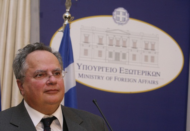 Министр иностранных дел Греции посетит в четверг Киев