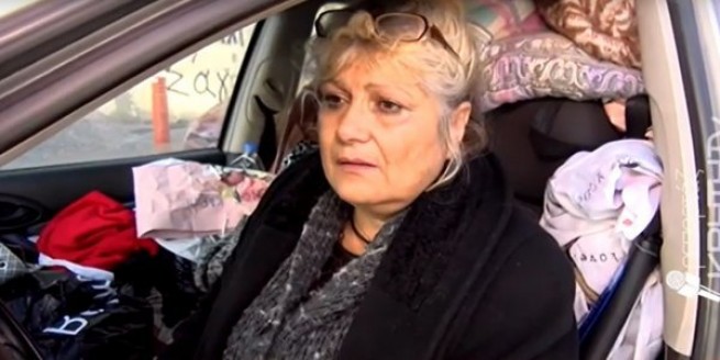 Крит: женщина живет в машине два года