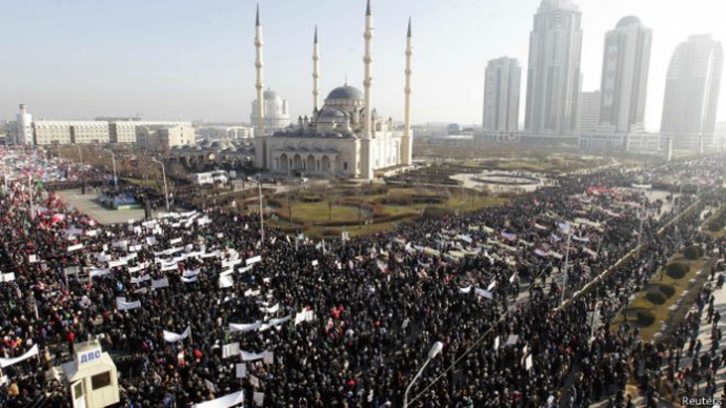 Чечня провела митинг в поддержку ислама