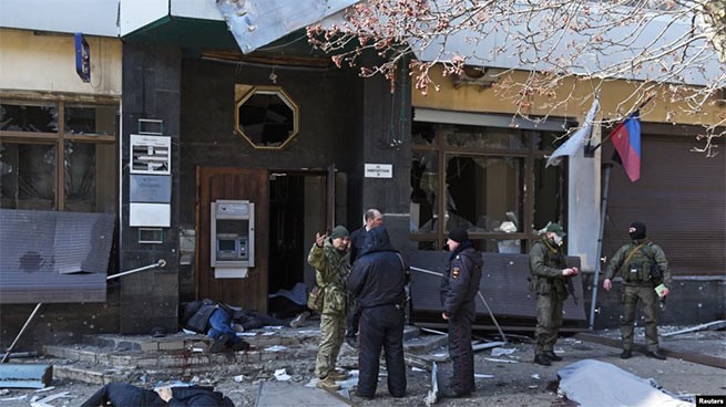 Die Rakete traf das Zentrum von Donbass.  20 Zivilisten starben