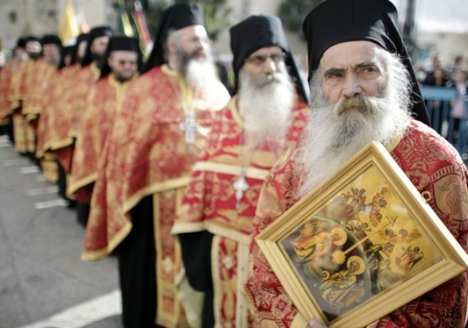 В Греции обнародовали последние данные о зарплатах священников