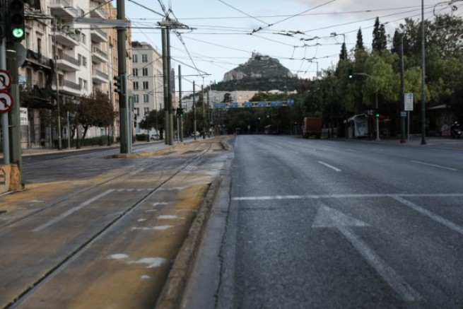Первый день изоляции: Афины опустели, полиция контролирует соблюдение мер