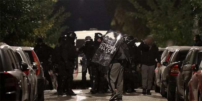 Операция против анархистов в Афинах: 53 задержаны, 6 полицейских ранены