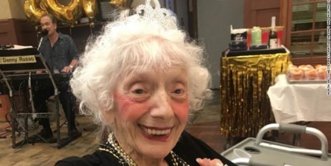 102-летние победительницы коронавируса