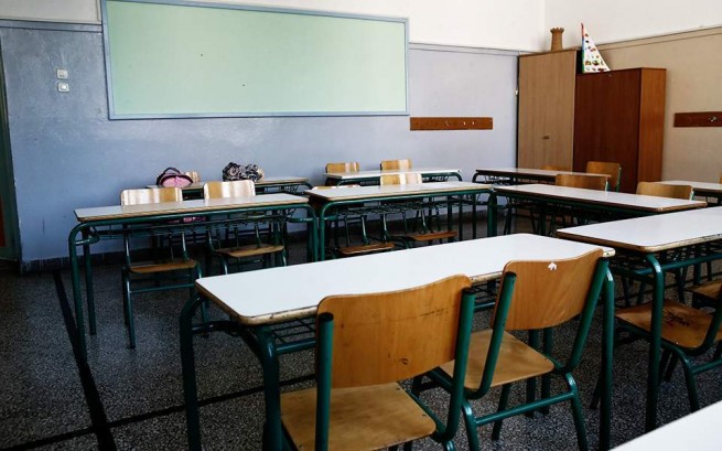 Греческие школы примут на работу 2380 новых учителей