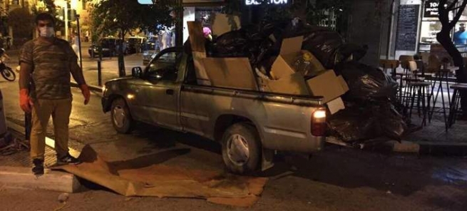 Цыгане-ликвидаторы... мусора и свалок, скопившихся в центре города