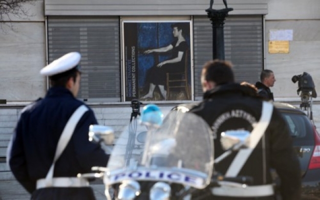 Греция: в доме у 65-летней уборщицы полиция обнаружила ценные полотна русских художников
