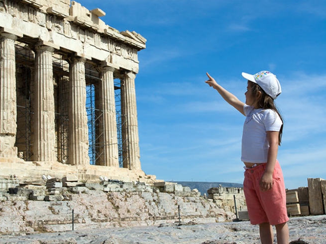Бесплатные экскурсии в музеи и археологические памятники Афин на апрель - июнь 2016