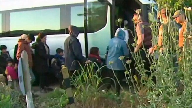 200 нелегалов обнаружены на мосту через пограничную реку в Эвросе