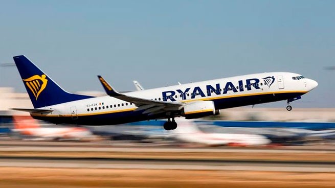 Ryanair запускает новые рейсы: за 26 евро из Украины в Грецию