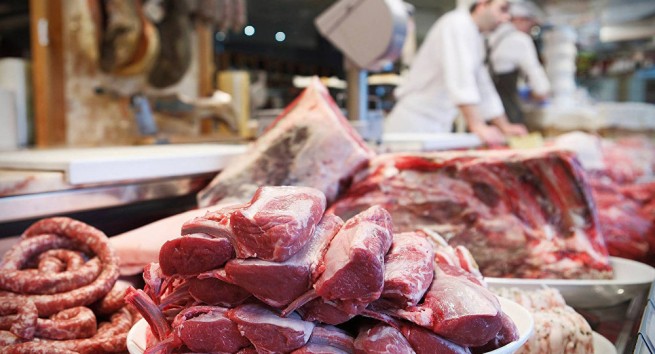 Непригодные к употреблению в пищу мясопродукты изъяты с рынка продаж