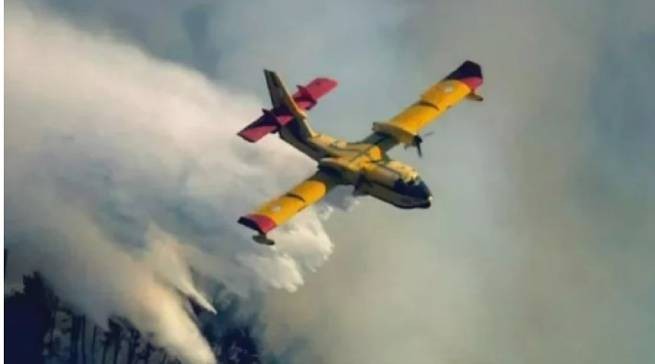 Сезон пожаров в Греции: завтра в парламенте рассматривается программа приобретения 7  канадских самолетов