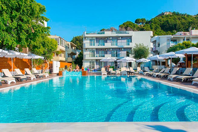 Выбираем отель для бюджетного отдыха в Греции
