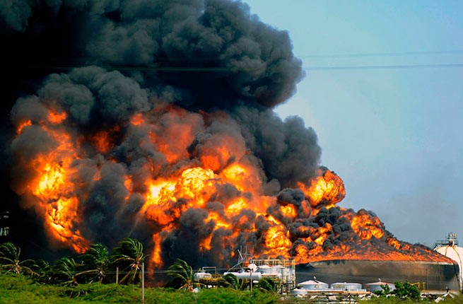 Пожар газовоза с 7,2 тоннами пропана напомнил об аварии 1999 года, которая до сих пор вызывает ужас