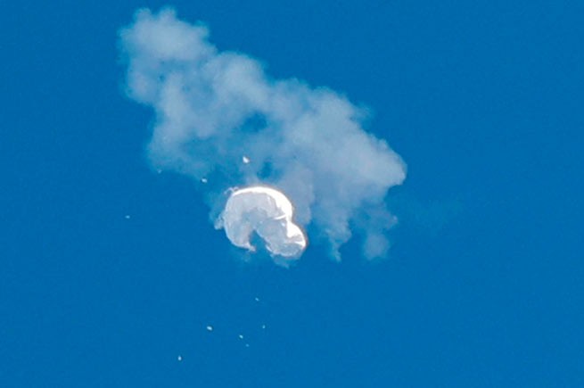 Заявления США усложняют дело о сбитых НЛО: «Мы не можем восстановить обломки»