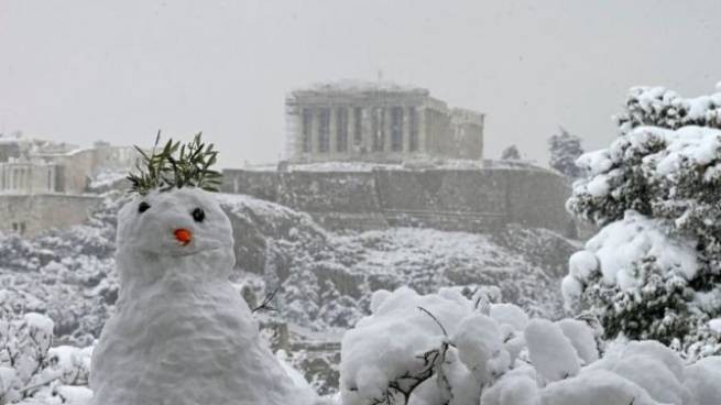 Эффект Эгейского озера - что это, и почему он принесет снег в Афины