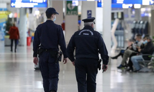 Лже-спортсменов арестовали в афинском международном аэропорту