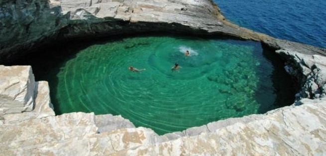 Природные купальни Греции, просто созданные для отдыха