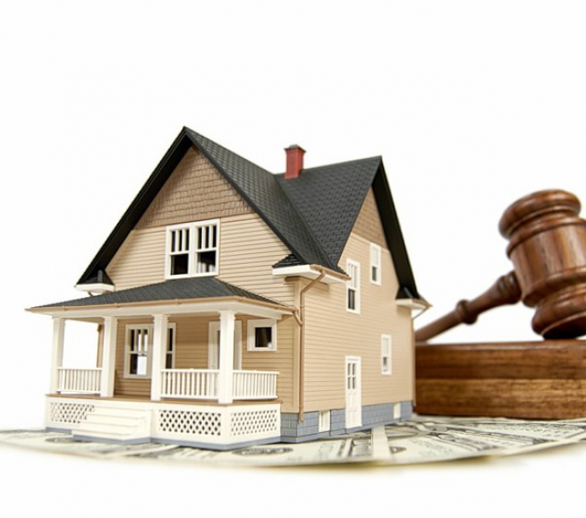 Рекомендуемые специалисты при покупке недвижимости и бизнеса в Греции