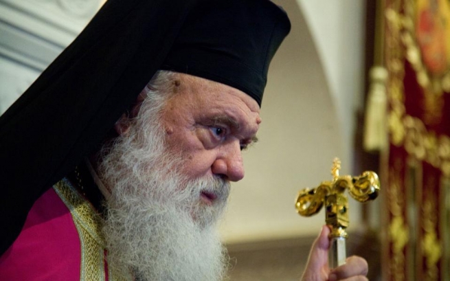 Архиепископ Афинский  раскритиковал закон о гендерной идентификации