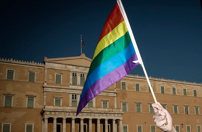 Законопроект об однополых парах внесен в парламент - голосование 15 февраля