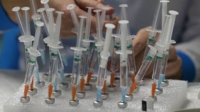 Болгария уничтожила 1,4 миллиона доз вакцины Pfizer от Covid-19