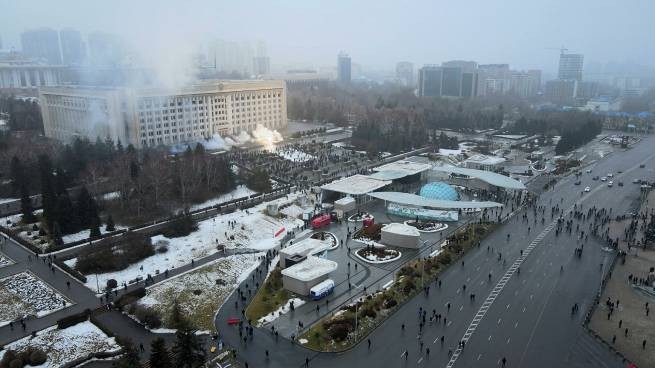 Казахстан: перестрелка в Алма-Ате продолжалась всю ночь