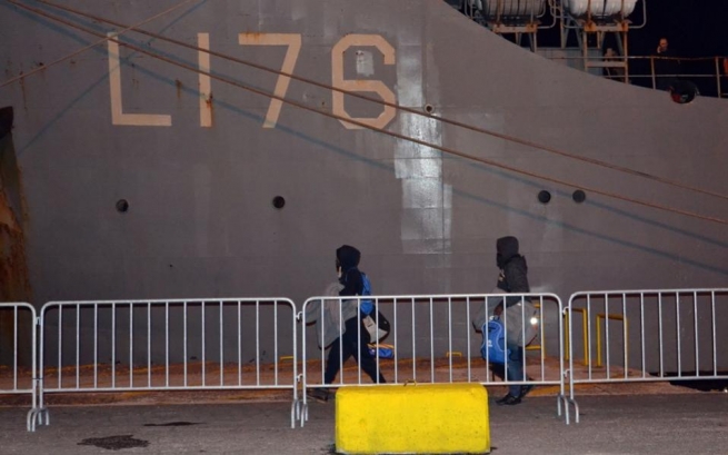 УВКБ ООН призывает Грецию исправить «жуткую» ситуацию с мигрантами