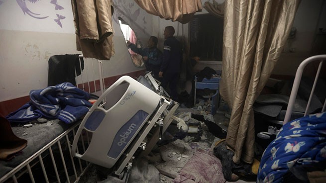 Нападение израильской армии на арабскую больницу Аль-Ахли
