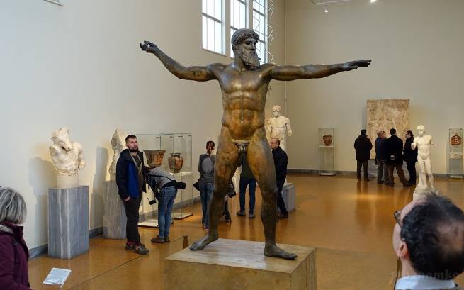Для греческих преподавателей вход в музеи станет бесплатным