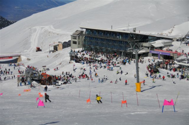 Открылся сезон 2015-2016 на  горнолыжном центре Парнас