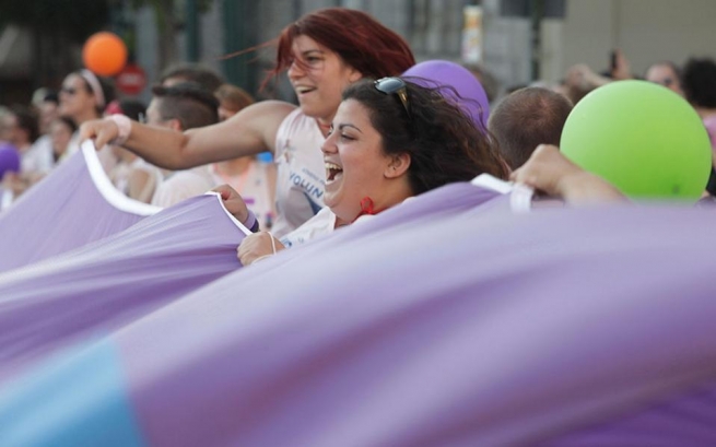 Посольства 17 стран поддержали гей-прайд в Афинах
