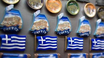 Дефицит бюджета Греции в январе-апреле оказался больше запланированного