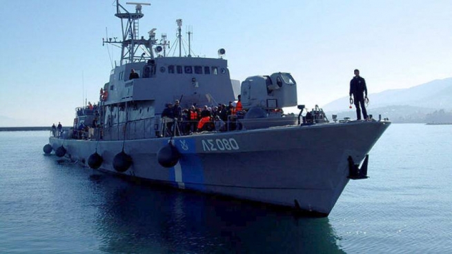 У берегов Хиоса береговая охрана спасла 128 мигрантов