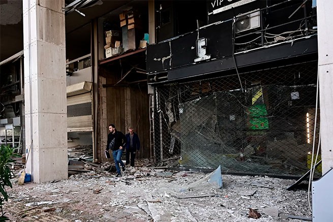 Бомба в Пирее: камера видеонаблюдения в здании отключена