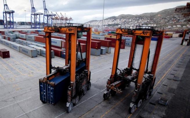 Китайский Cosco - единственный претендент на контрольный пакет акций порта Пирей